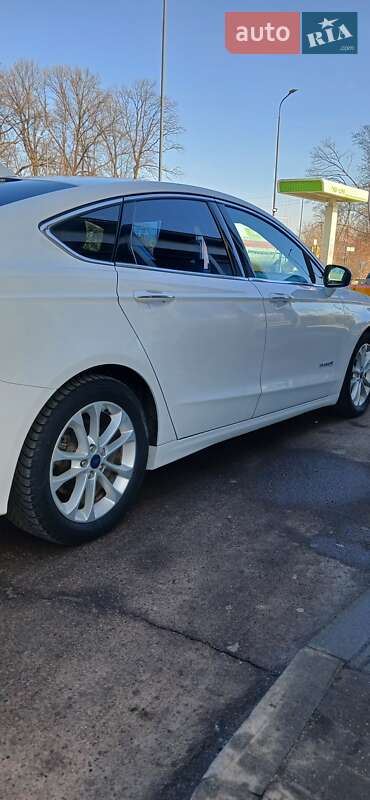 Седан Ford Fusion 2018 в Киеве
