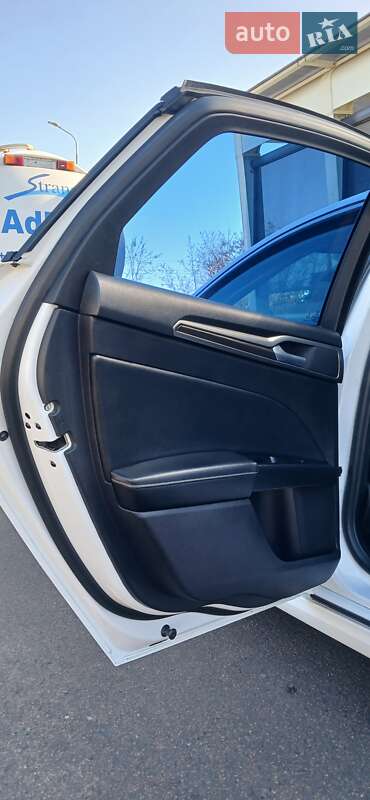 Седан Ford Fusion 2018 в Киеве