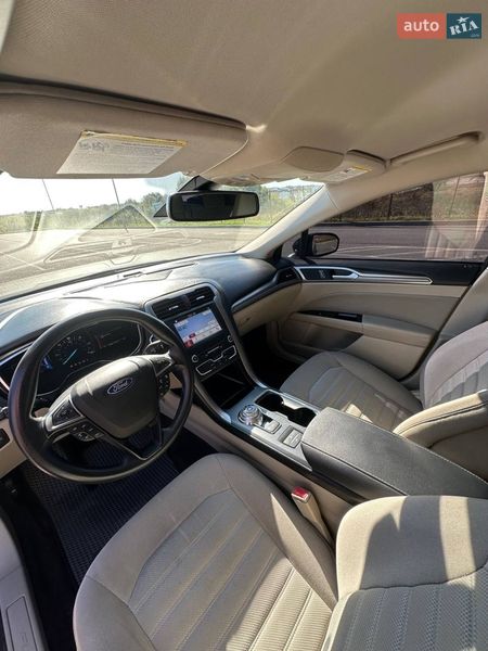 Седан Ford Fusion 2017 в Ровно