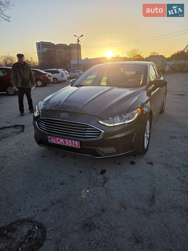 Седан Ford Fusion 2019 в Запорожье