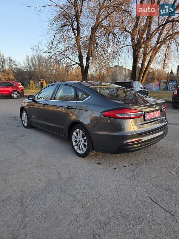 Седан Ford Fusion 2019 в Запорожье