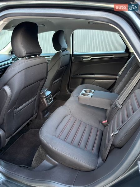 Седан Ford Fusion 2015 в Ивано-Франковске