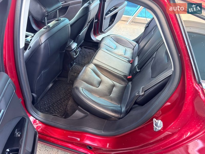 Седан Ford Fusion 2015 в Киеве