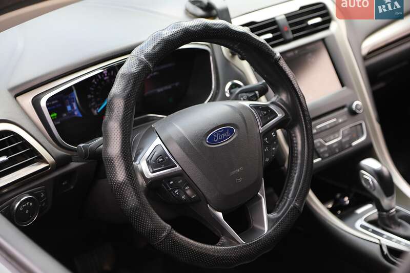 Седан Ford Fusion 2016 в Харькове