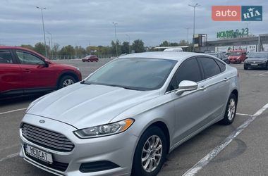 Седан Ford Fusion 2015 в Києві