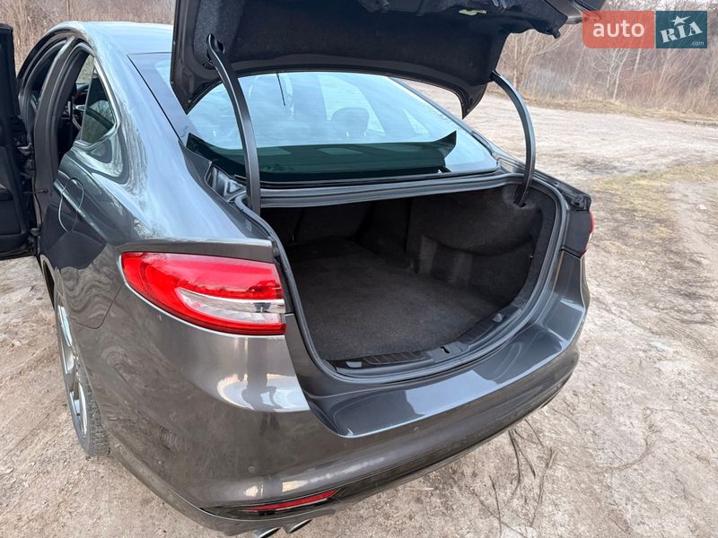 Седан Ford Fusion 2016 в Києві