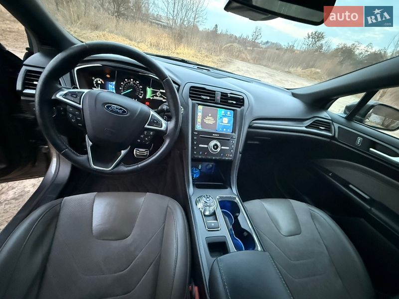 Седан Ford Fusion 2016 в Києві