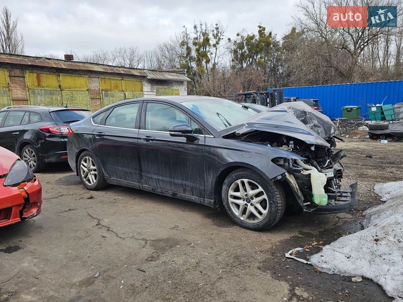 Седан Ford Fusion 2014 в Киеве фото 5 Седан Ford Fusion 2014 в Киеве