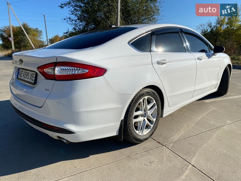 Седан Ford Fusion 2015 в Днепре