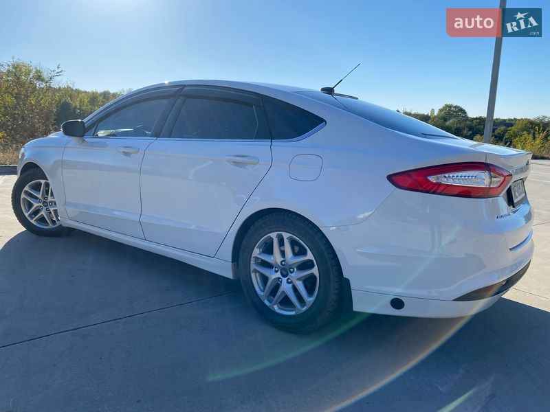 Седан Ford Fusion 2015 в Днепре