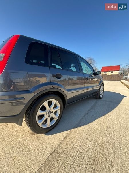 Хэтчбек Ford Fusion 2005 в Луцке
