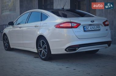 Седан Ford Fusion 2014 в Львове