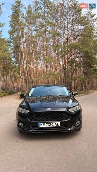 Седан Ford Fusion 2014 в Новомосковську