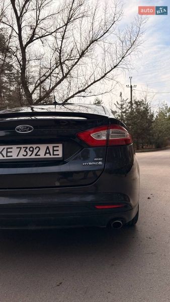 Седан Ford Fusion 2014 в Новомосковську