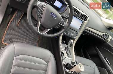 Седан Ford Fusion 2016 в Снятине