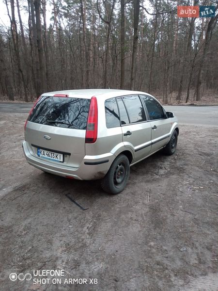 Хэтчбек Ford Fusion 2003 в Киеве