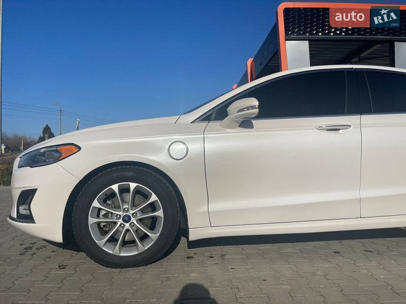 Седан Ford Fusion 2019 в Харькове