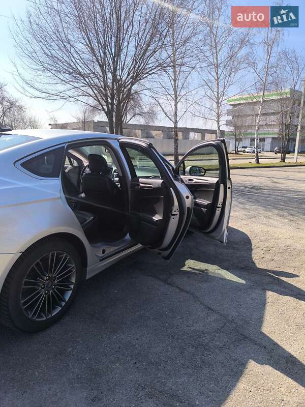 Седан Ford Fusion 2014 в Кременчуге