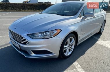 Седан Ford Fusion 2018 в Львове