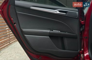 Седан Ford Fusion 2014 в Одесі