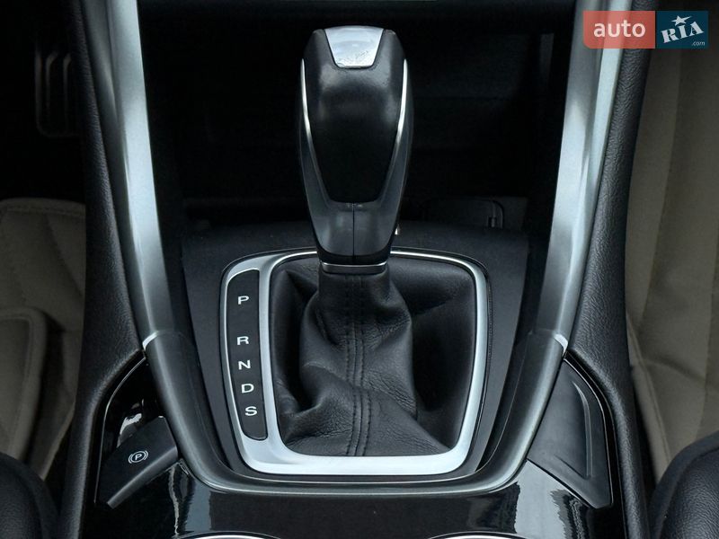 Седан Ford Fusion 2014 в Одесі