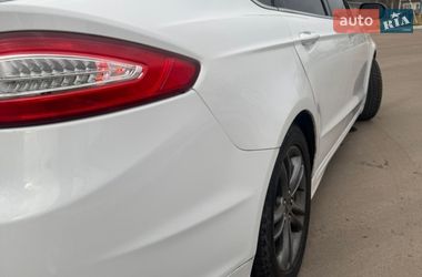 Седан Ford Fusion 2015 в Прилуках
