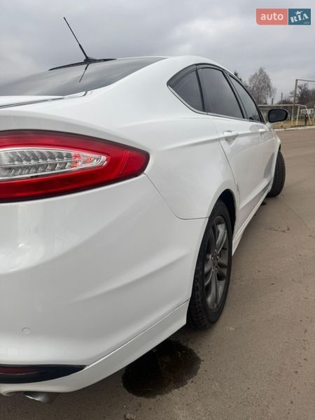 Седан Ford Fusion 2015 в Прилуках