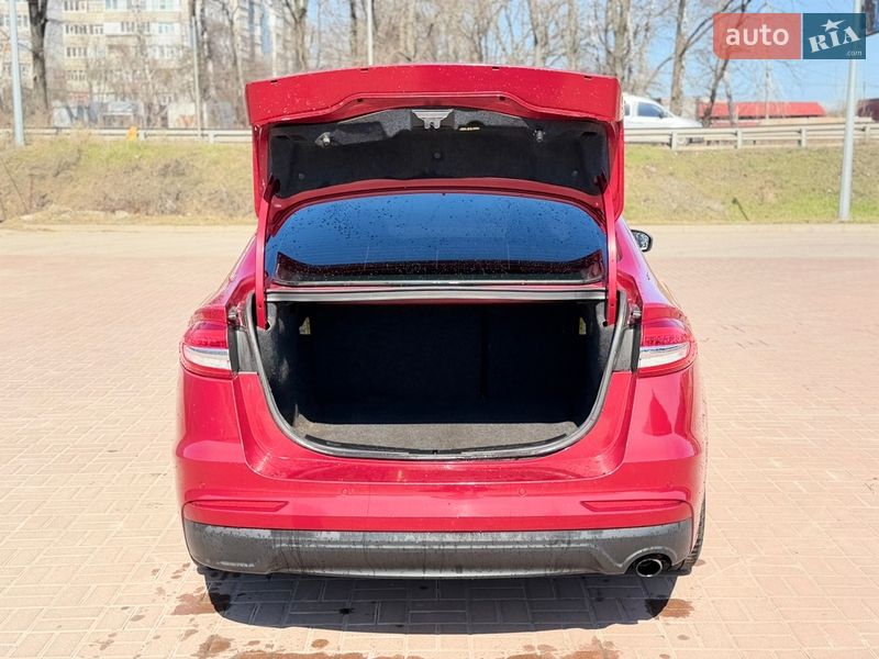 Седан Ford Fusion 2019 в Полтаве