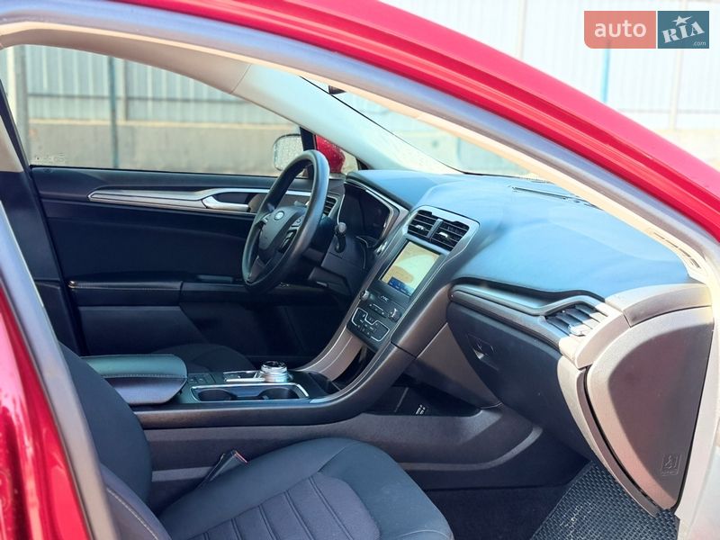 Седан Ford Fusion 2019 в Полтаве