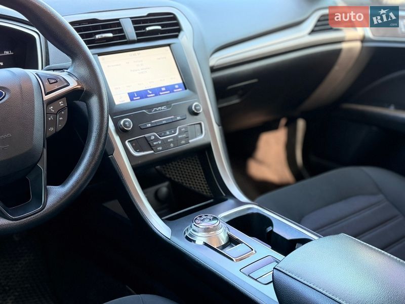 Седан Ford Fusion 2019 в Полтаве