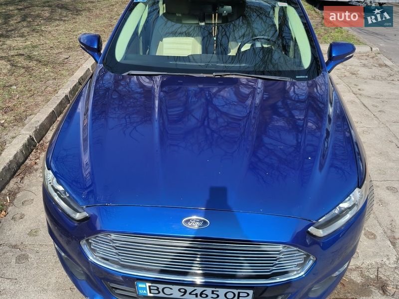 Седан Ford Fusion 2015 в Львове