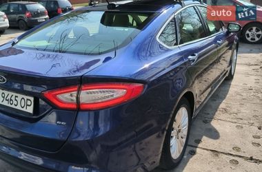 Седан Ford Fusion 2015 в Львове
