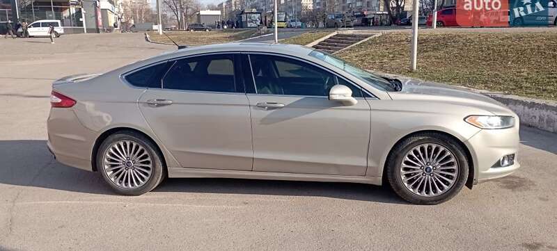 Ford Fusion 2015