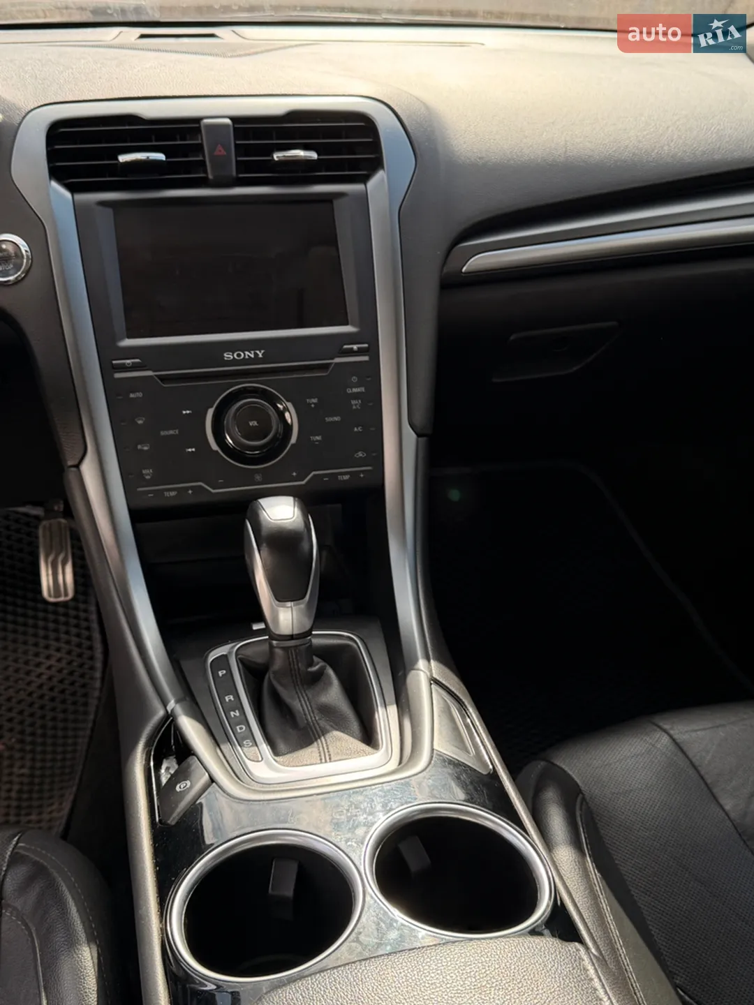 2013 Ford Fusion - мініатюра 24