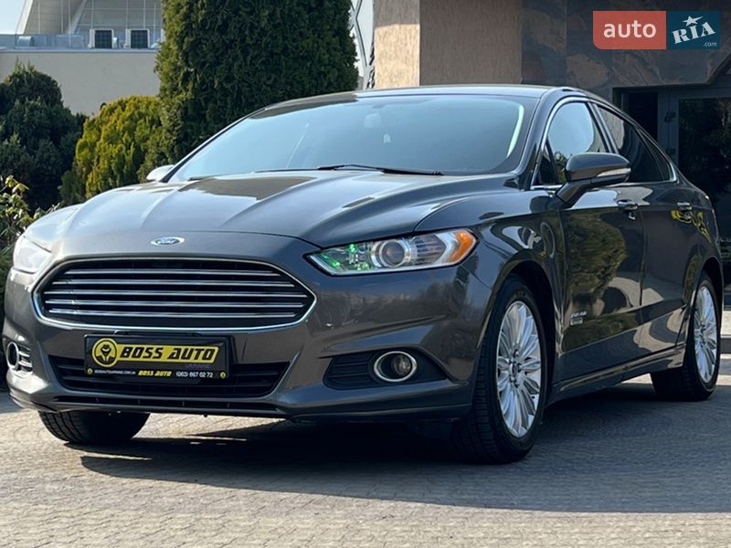 Седан Ford Fusion 2015 в Львове