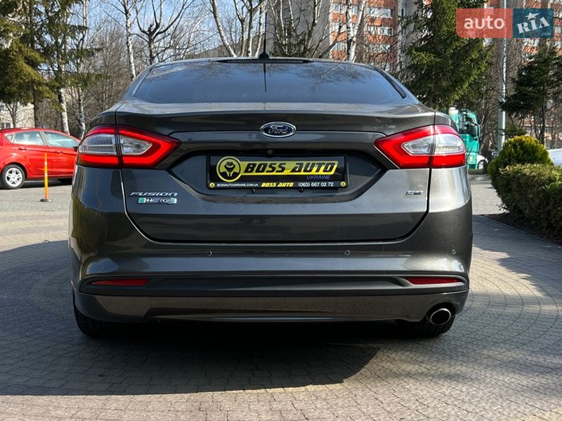 Седан Ford Fusion 2015 в Львове