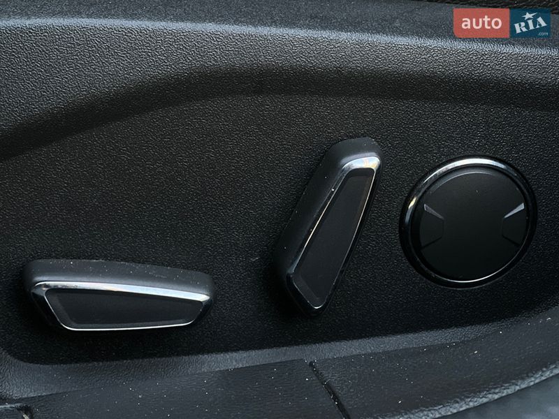 Седан Ford Fusion 2015 в Львове