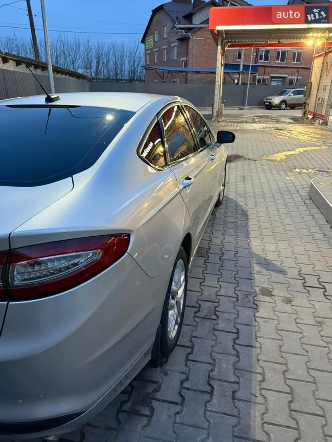 2016 Ford Fusion - мініатюра 9