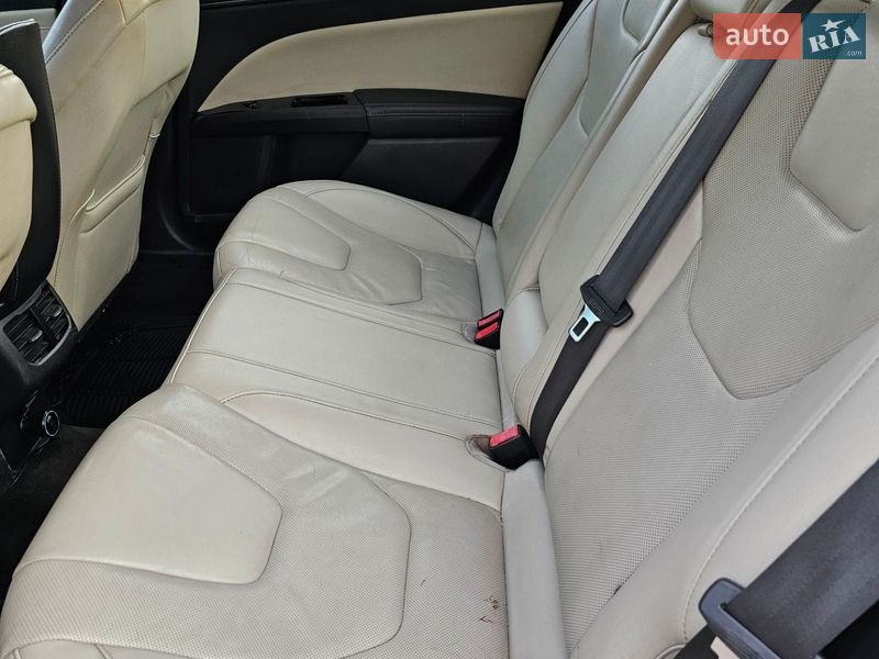 Седан Ford Fusion 2014 в Львове