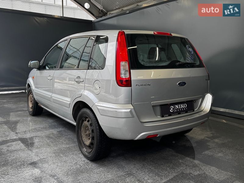 Хэтчбек Ford Fusion 2011 в Киеве