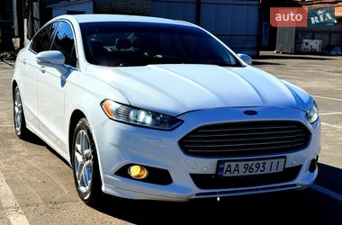 Седан Ford Fusion 2015 в Києві