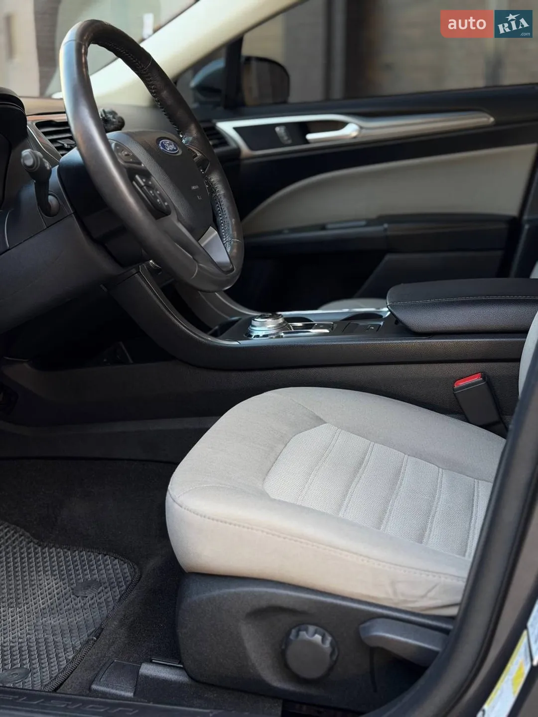 2019 Ford Fusion - мініатюра 27