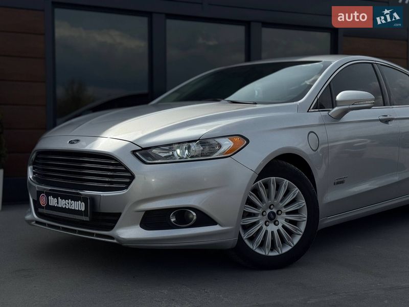 Седан Ford Fusion 2013 в Ровно фото 2 Седан Ford Fusion 2013 в Ровно