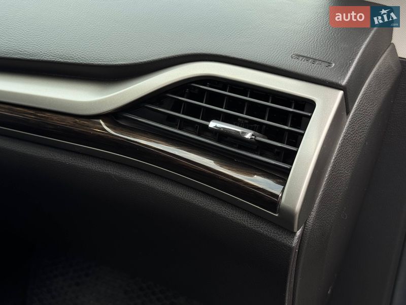 Седан Ford Fusion 2013 в Ровно фото 73 Седан Ford Fusion 2013 в Ровно