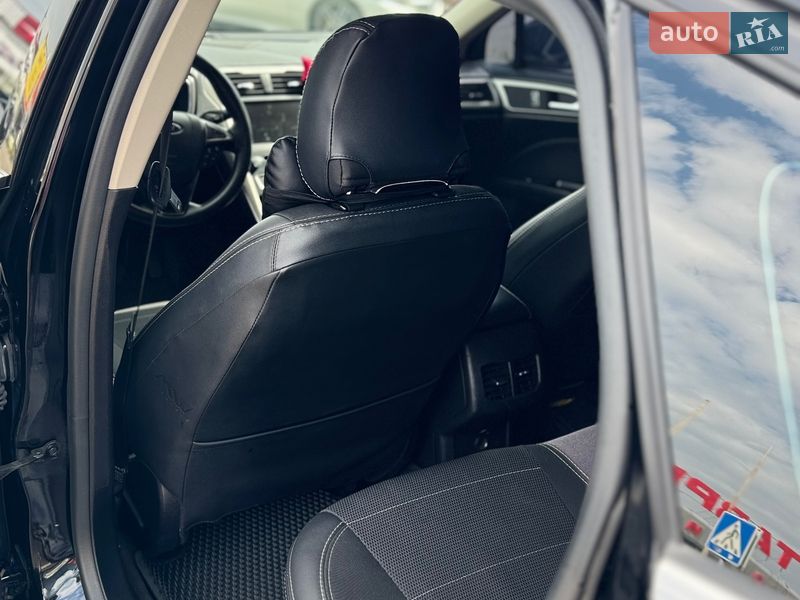 Седан Ford Fusion 2017 в Одесі