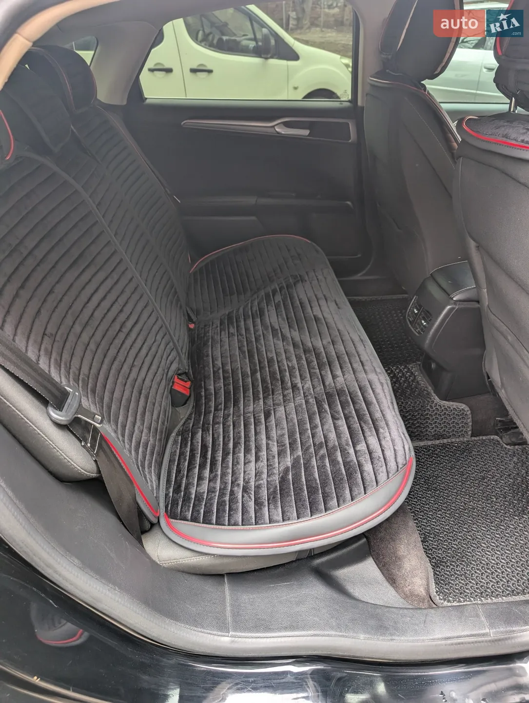 2016 Ford Fusion - мініатюра 23