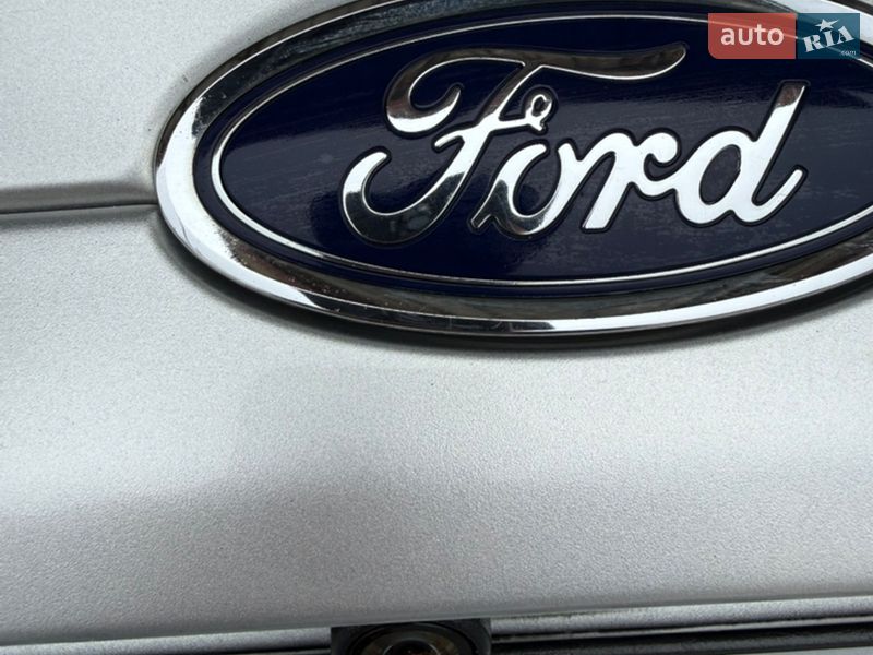 Седан Ford Fusion 2016 в Сумах