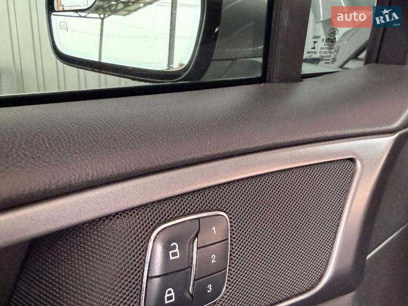 Седан Ford Fusion 2016 в Сумах