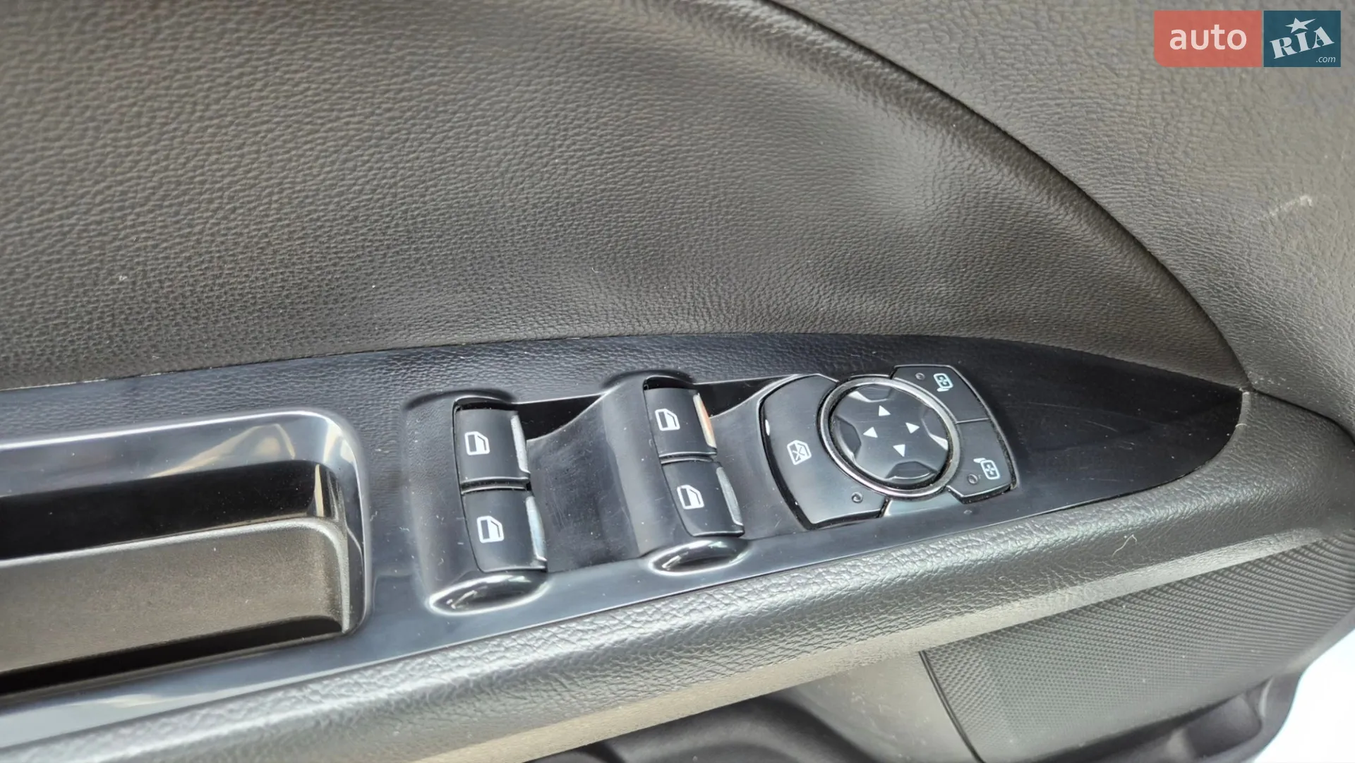 2014 Ford Fusion - мініатюра 21