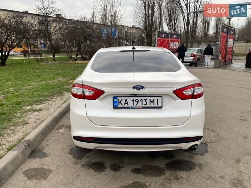 Седан Ford Fusion 2016 в Києві